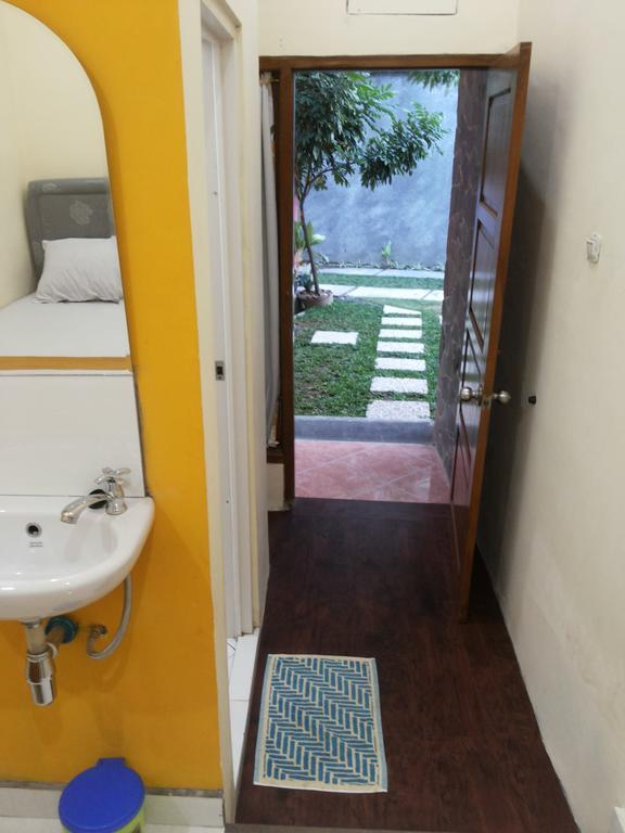 Beto Guesthouse Kalasan Pokoj fotografie